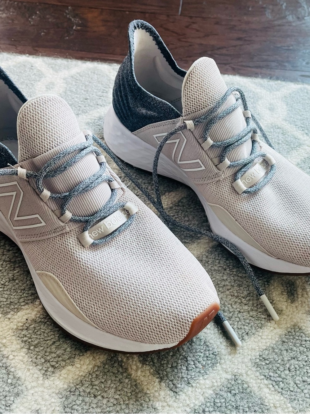New Balance Fresh Foam Roav - Picture 1 of 1